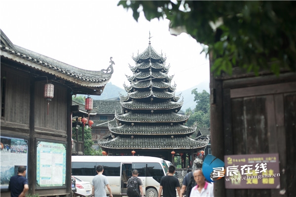 再走长征路丨通道县马灯照亮山路暖了群众的心