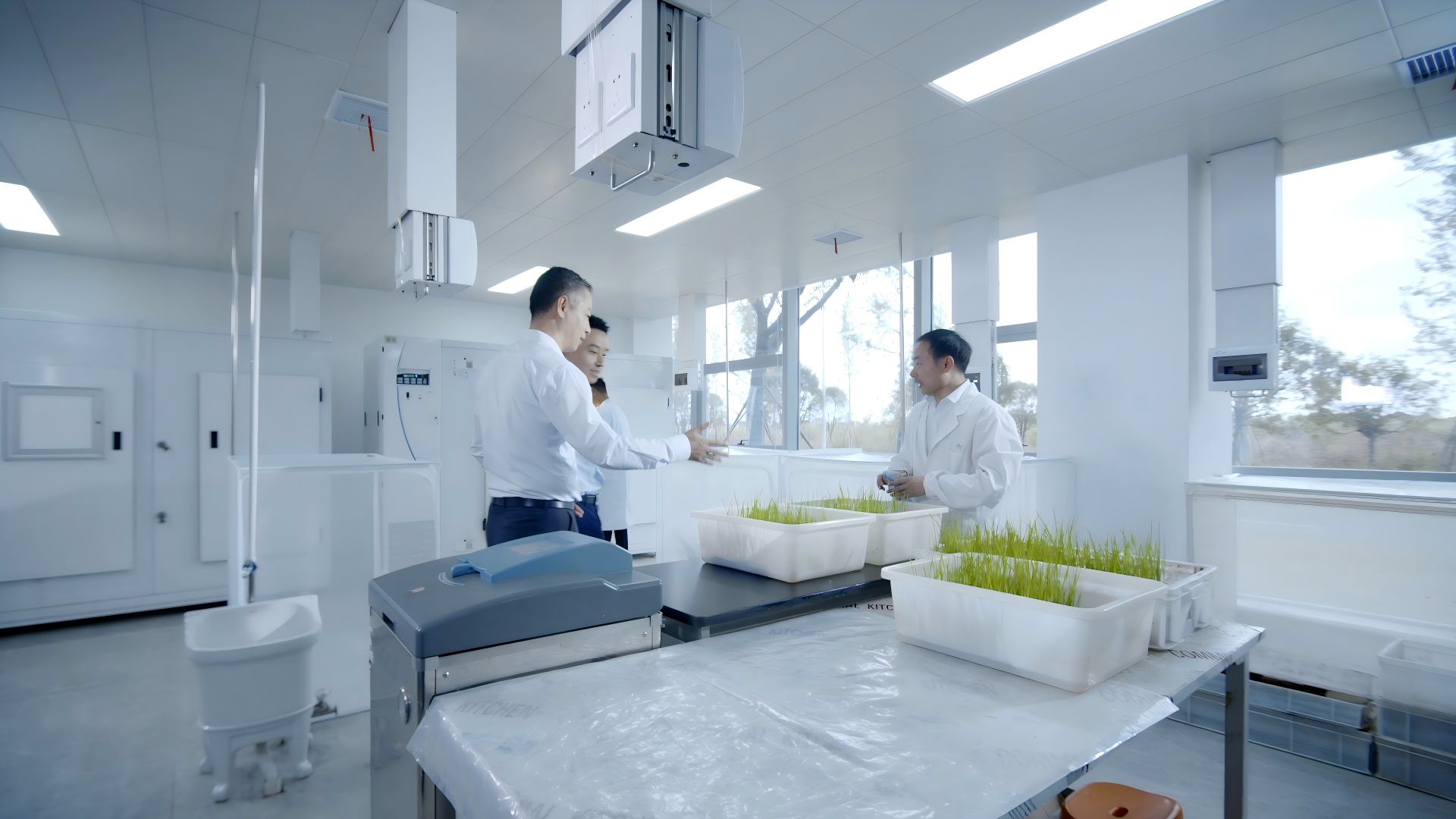 华智生物智慧数字化育种平台实验室。单位供图