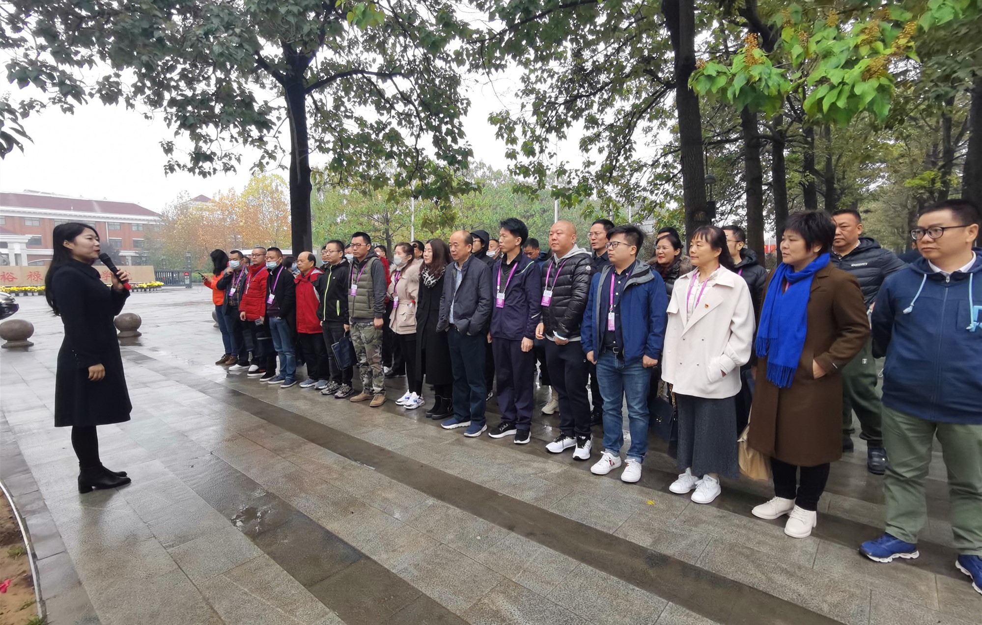 2020年10月，百人会远赴河南焦裕禄干部学院，聆听焦桐的故事