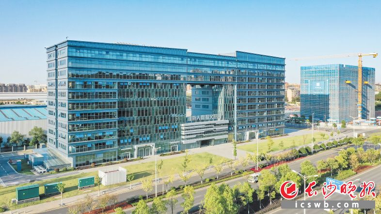 　　湖南大数据交易所是全国持牌第五家、中部第一家数据交易所。