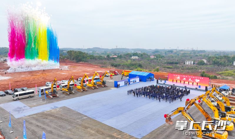 惠科Mini-LED背光/直显模组及整机项目2月5日开工。均为园区供图