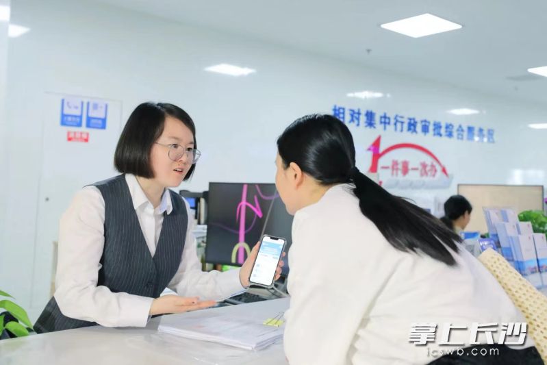 4月16日,浏阳经开区社会投资工业项目审批可视化系统正式上线运行。