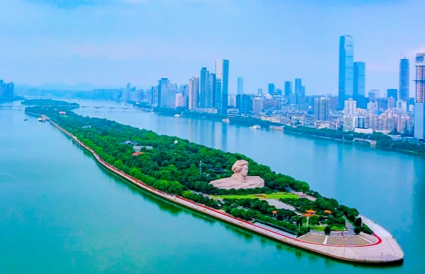 长沙上榜2026十一赏秋城市吸引力榜，异地游客在长打车需求增长将超过2倍
