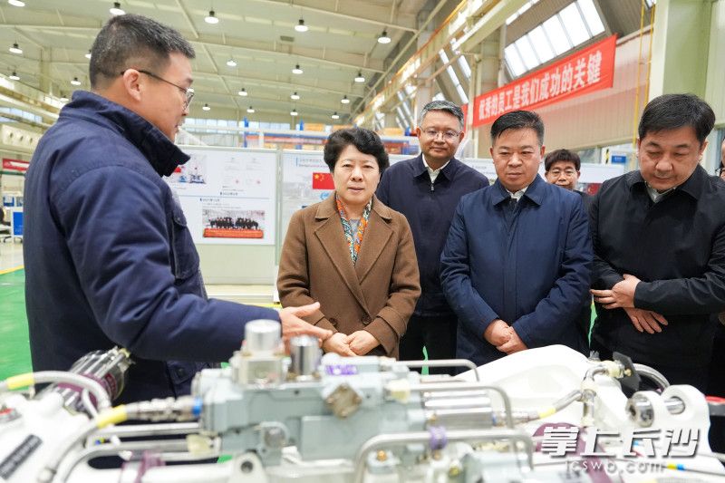 中航飞机起落架有限责任公司调研现场。