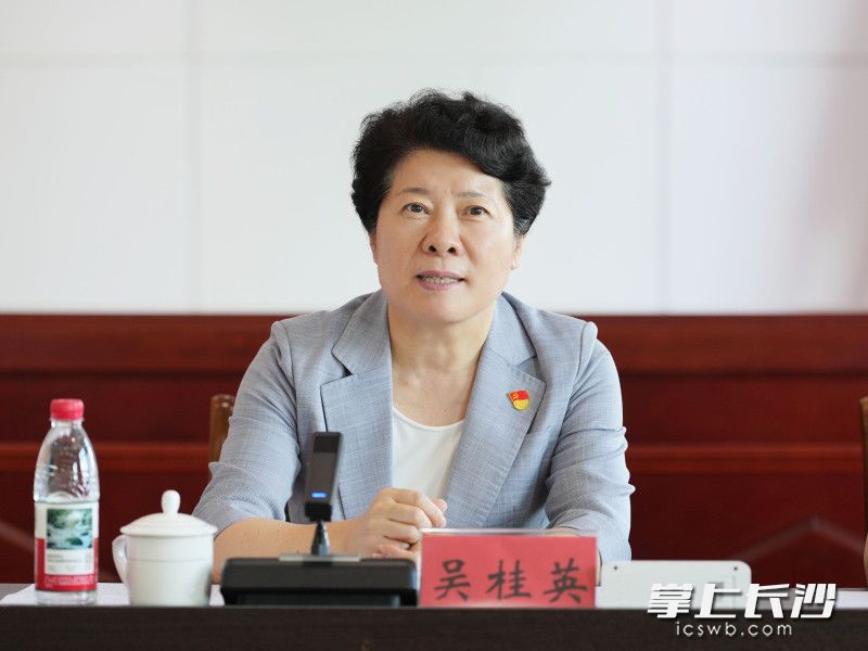 讲党课现场。 均为长沙晚报全媒体记者郭雨滴摄