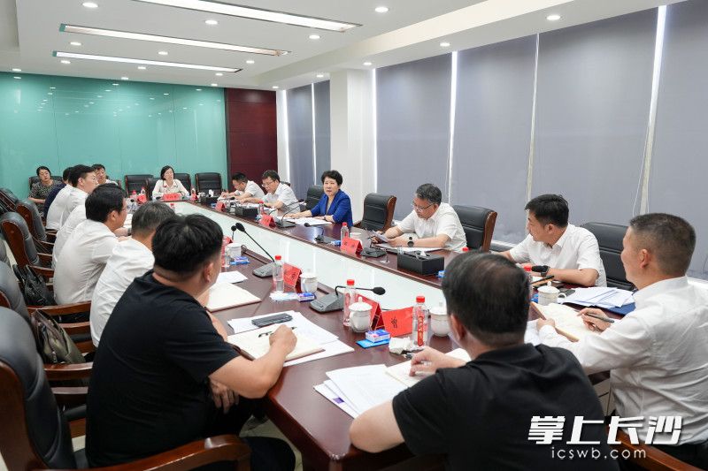 调研座谈会现场。 均为长沙晚报全媒体记者郭雨滴摄