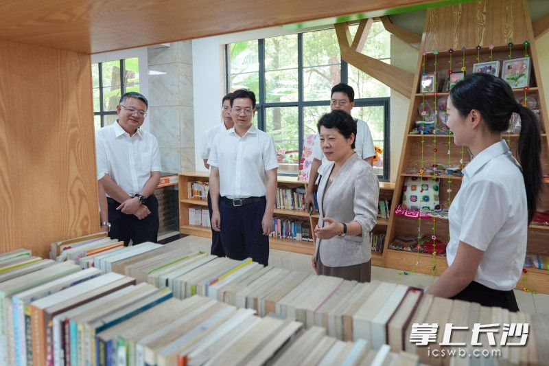 雨花区东塘街道政院社区新时代文明实践站调研现场。