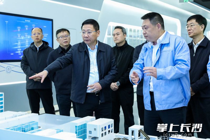 12月14日，市委副书记、代市长陈博彰在望城区宣讲党的二十届四中全会、省委十二届九次全会精神并开展调研。 长沙晚报全媒体记者 董阳 摄