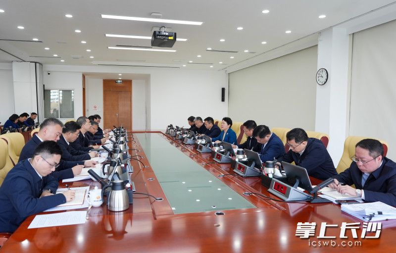 12月25日，长沙市推进湖南湘江新区高质量发展协调小组会议召开。 长沙晚报全媒体记者 郭雨滴 摄