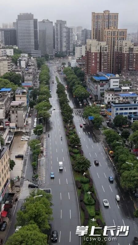 韶山南路沿线。