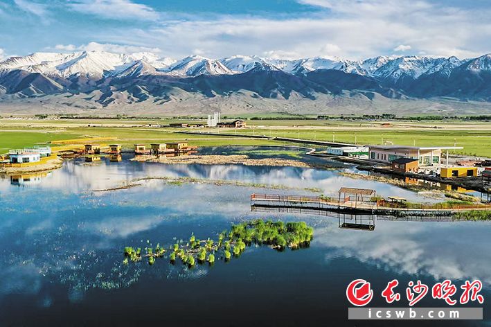 哈密高家湖风光。哈密市委宣传部 供图
