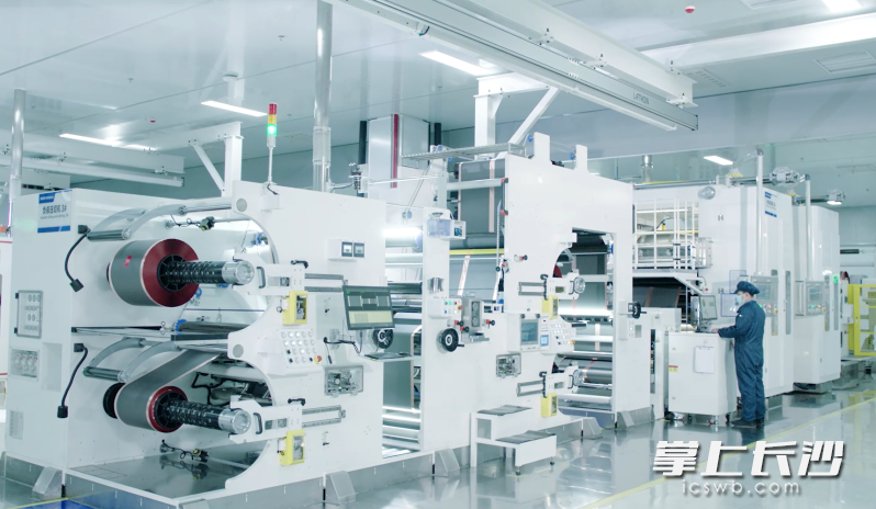 湖南德赛电池全面建成储能电池一期项目。 长沙晚报通讯员 姜星辰 摄