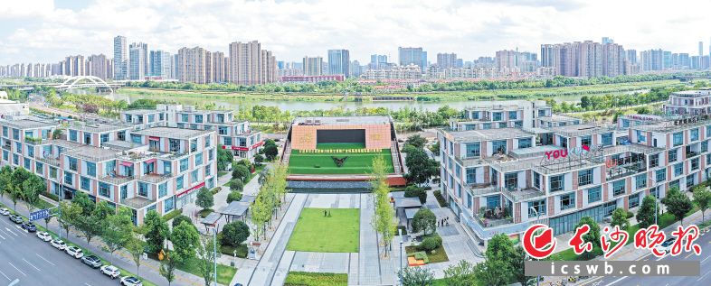 近年来,长沙不断优化青年人才发展环境,推动城市与青年的双向奔赴。图为青年人才聚集的马栏山视频文创产业园。 长沙晚报全媒体记者 王志伟 摄