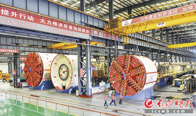 长沙先进制造业加速向高端化、智能化、绿色化迈进。  长沙晚报全媒体记者 邹 麟  摄