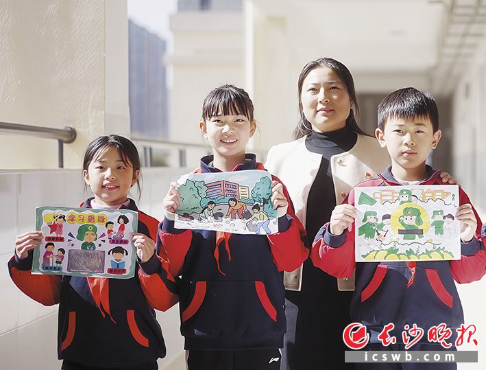 长郡月亮岛第二小学第四届&ldquo;雷小锋&rdquo;超燃文艺节之雷锋歌咏会作品展示。