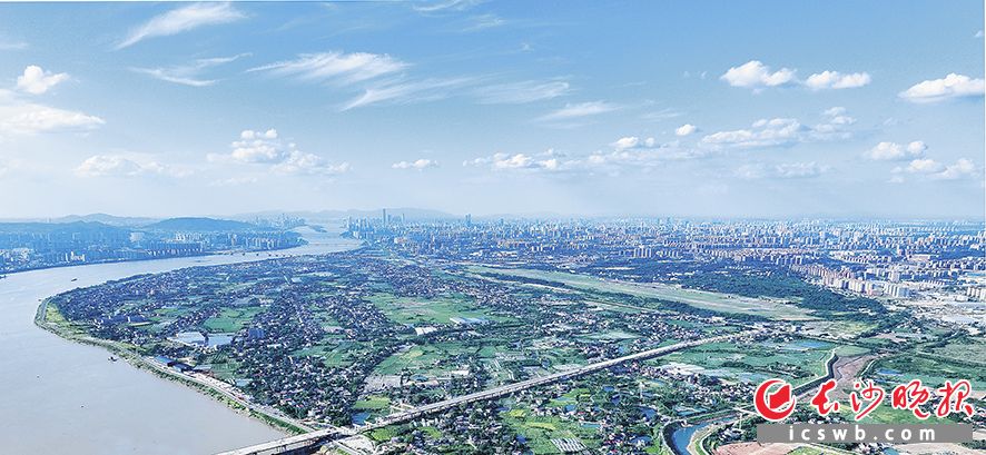 以绿心为核,一个极具成长力的南城正在高速崛起。长沙晚报全媒体记者 邹麟 摄