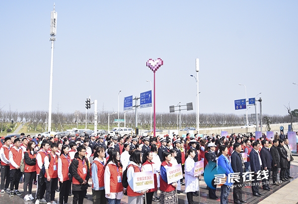 芙蓉区:文明实践走进千家万户 传递爱心助力和