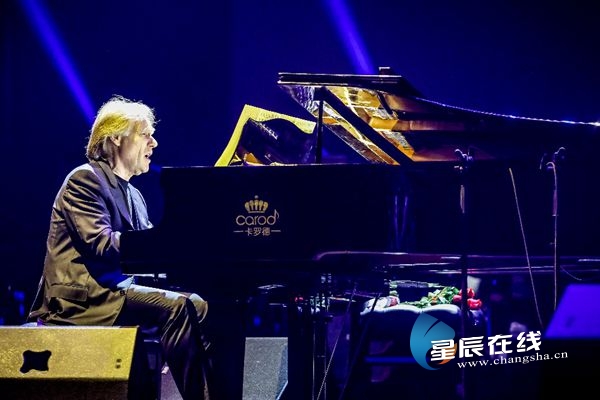 唐茜茜 通讯员 贺熹)2020年1月4日,"世界钢琴王子"理查德·克莱德曼