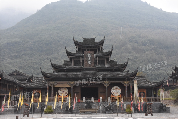 星辰文艺丨何旭:走龙山(散记)