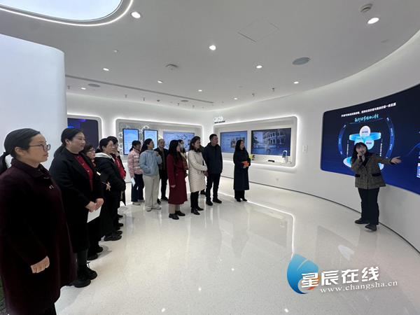 湘江实验小学：拥抱“文化+科技”让AI赋能新学期(图2)