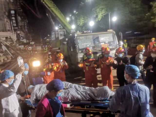 第9名被困人员被救出！长沙居民自建房倒塌事故现场救援最新进展
