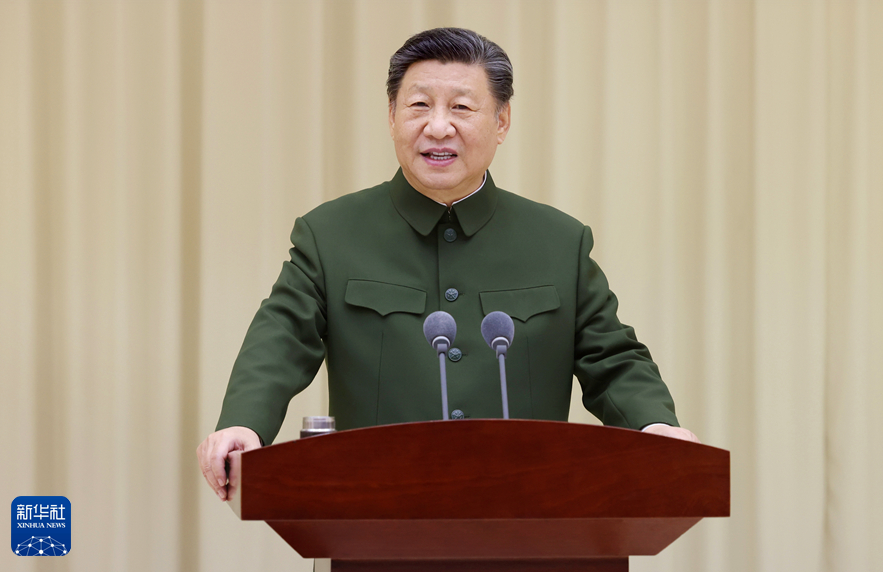 习近平春节前夕视察慰问驻天津部队 向全体人民解放军指战员武警部队官兵军队文职人员民兵预备役人员致以新春祝福