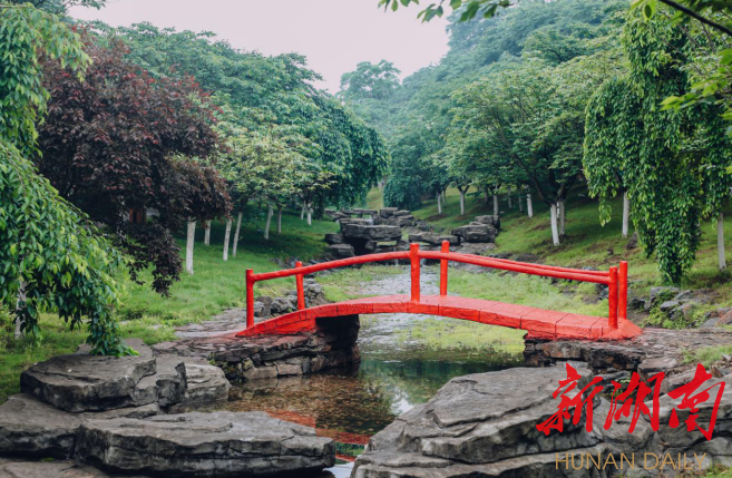 湖南日报要闻版头条丨长沙“旅游惠民月”将启 推出五大惠民措施,发放百万元文旅消费券