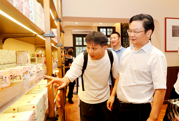 _78I9475_副本.jpg _78I9475_副本.jpg