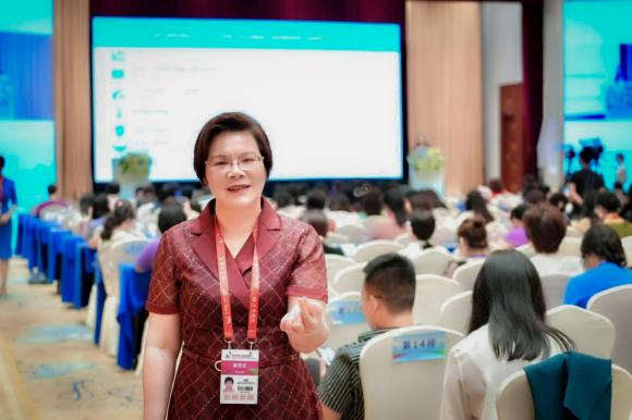 金职伟业集团有限公司董事长彭英受邀参加中非妇女论坛