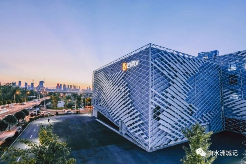 全国首个运用超算技术的影视级XR虚拟影棚落户马栏山。李卓 摄